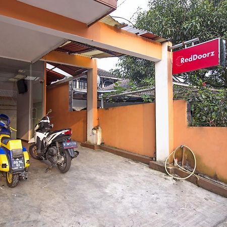 Reddoorz Syariah Near Btc Fashion Mall باندونج المظهر الخارجي الصورة