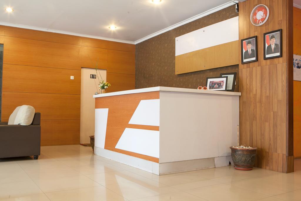 Reddoorz Syariah Near Btc Fashion Mall باندونج المظهر الخارجي الصورة
