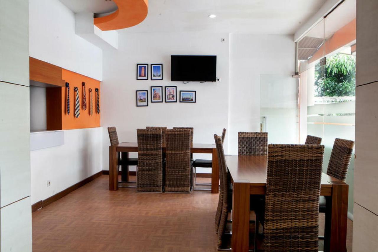 Reddoorz Syariah Near Btc Fashion Mall باندونج المظهر الخارجي الصورة